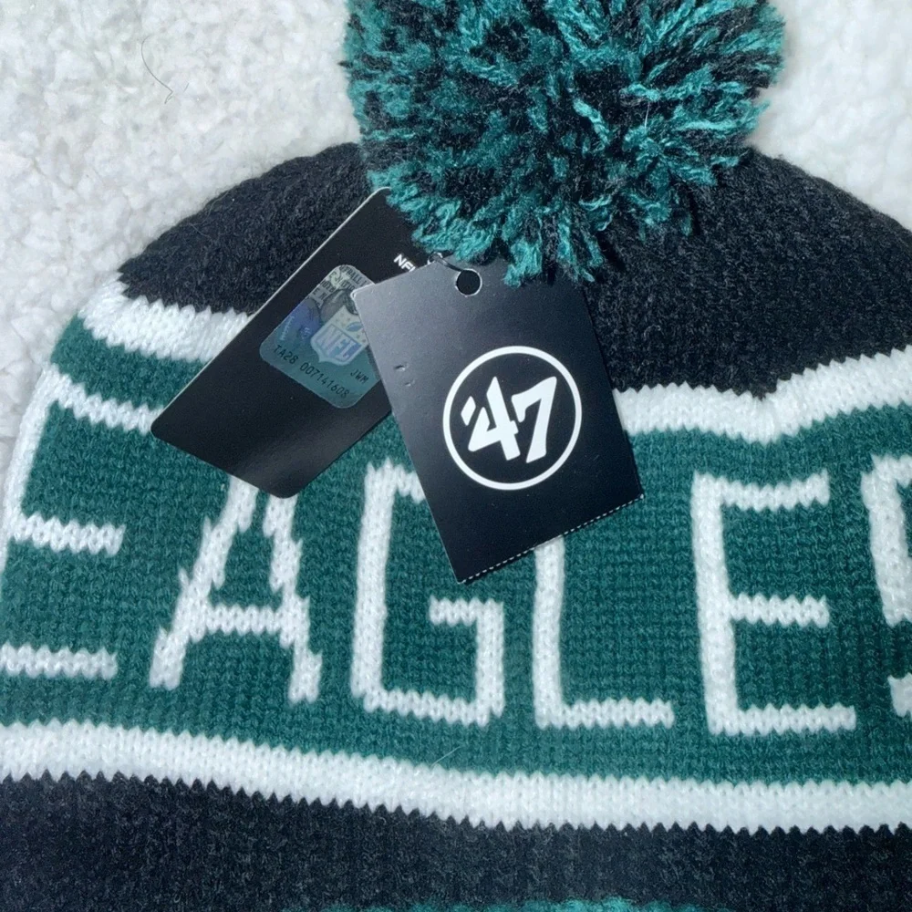 NWT NFL Philadelphia Eagles Knit Beanie Hat with Pom (Unisex Adult)